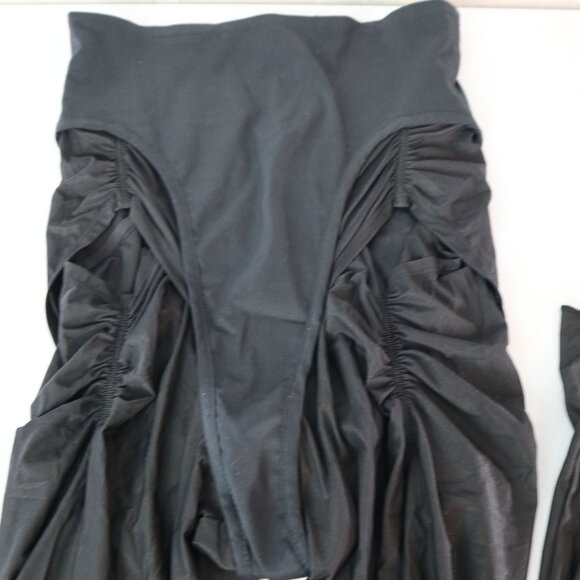 High-Waisted Black Cut-Out Pants - Picture 6 of 16